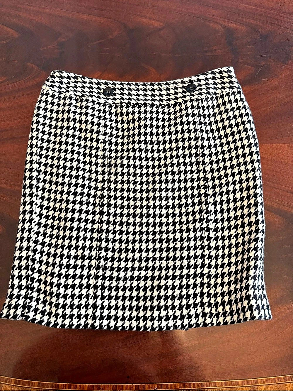 Jones New York Houndstooth Skirt Black & White Size 10 Like New